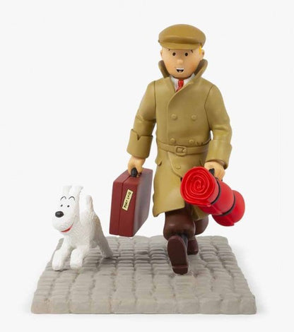 Tintin figurine The Homecoming (Ils arrivent) - Official Tintin Moulinsart collector's item. New 2022, 22 cm high. - hergé, ils arrivent, kuifje, moulinsart, the homecoming, tintin, tintin snowy - Gadgetz Home