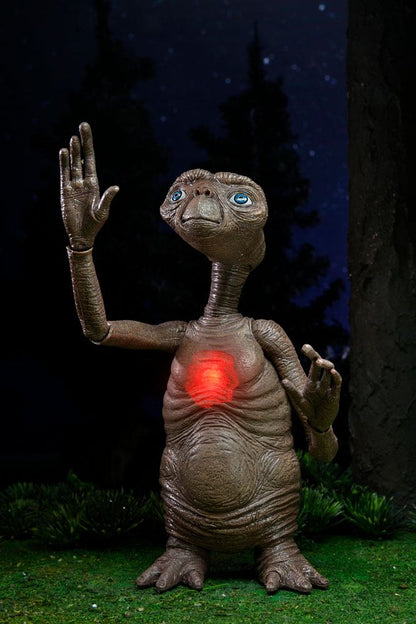 NECA - E.T. the Extra-Terrestrial Action Figure Ultimate Deluxe E.T. 11 cm
